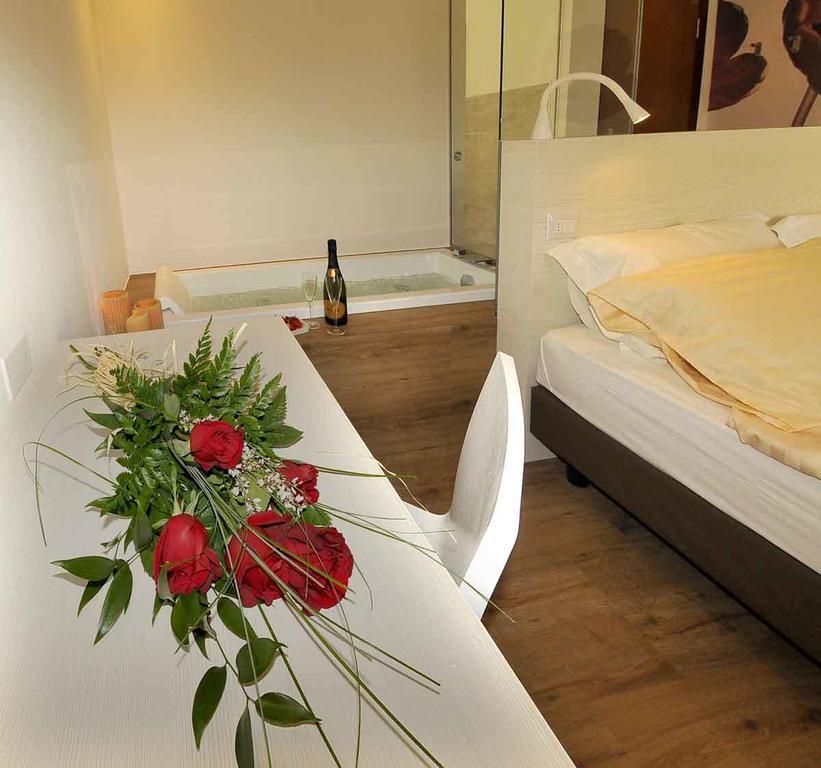 Hotel Florida Levico Terme Habitación foto